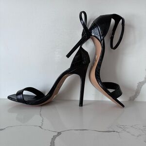 NWT Classic Black Stiletto Ankle-Strap Heels Size 9